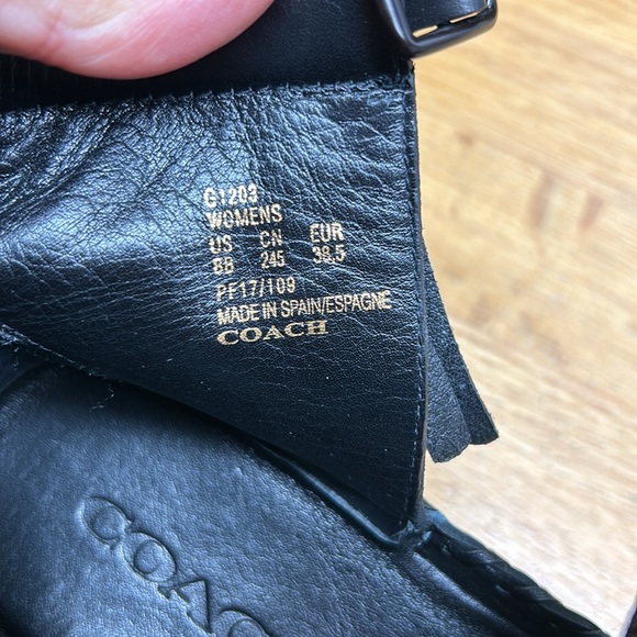 Coach shoes 8 fit like 39/9-9 1/2 fit big leather w flowers - Picture 9 of 9